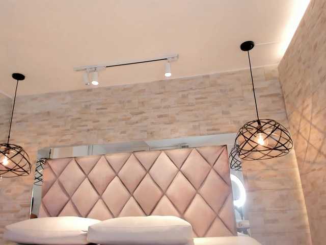 CeleneMidnight's BongaCams show and profile