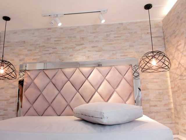 CeleneMidnight's BongaCams show and profile