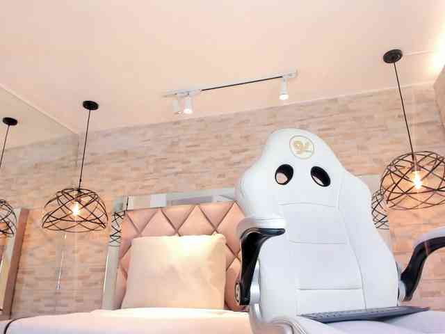 CeleneMidnight webcam