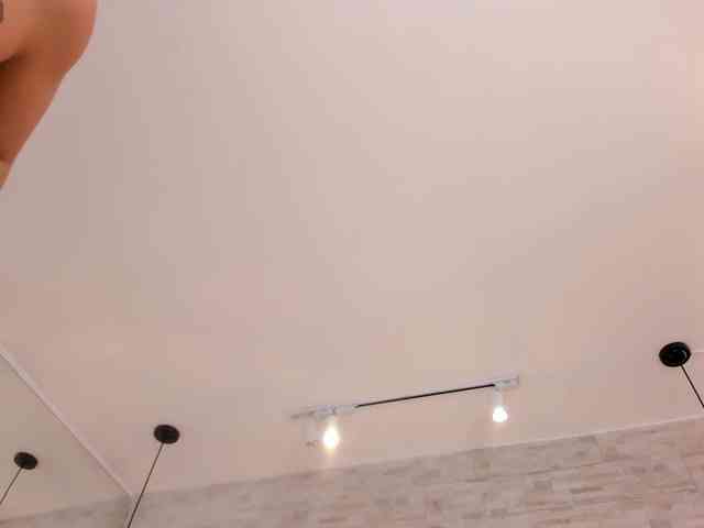 CeleneMidnight webcam