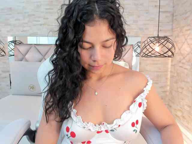 CeleneMidnight webcam