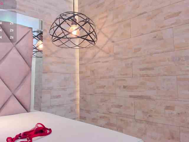 CeleneMidnight webcam