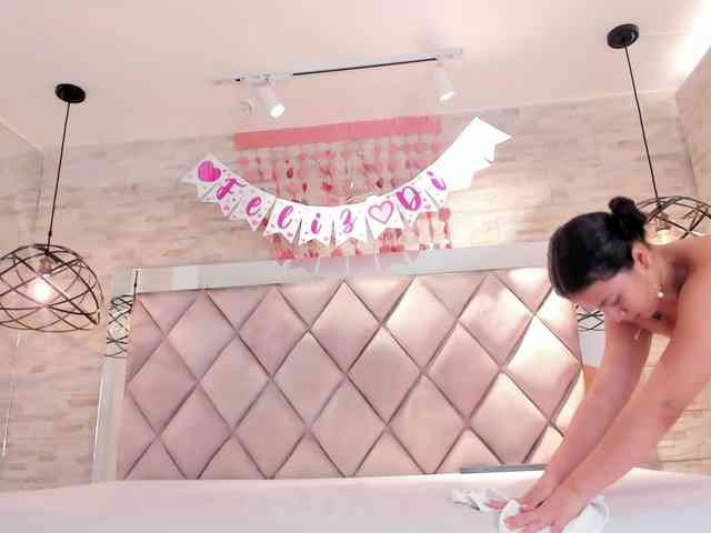 CeleneMidnight webcam