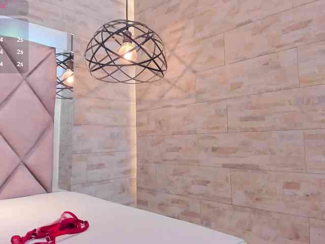 CeleneMidnight webcam