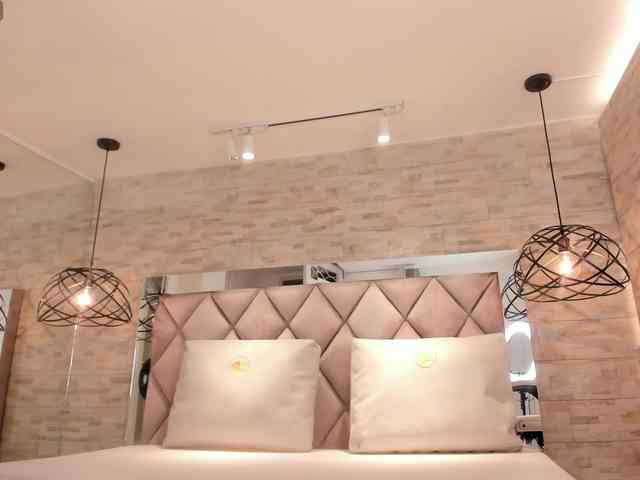 CeleneMidnight webcam