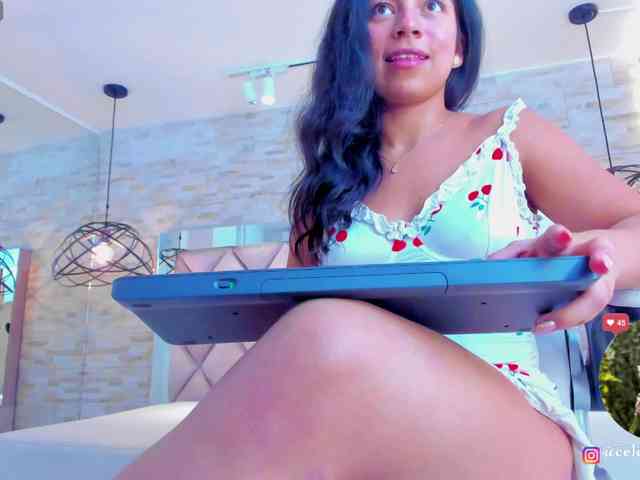 CeleneMidnight webcam
