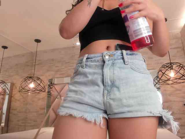 CeleneMidnight webcam