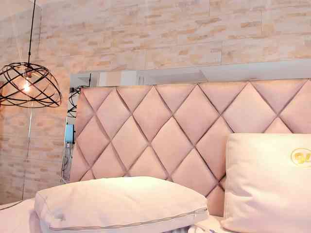 CeleneMidnight webcam