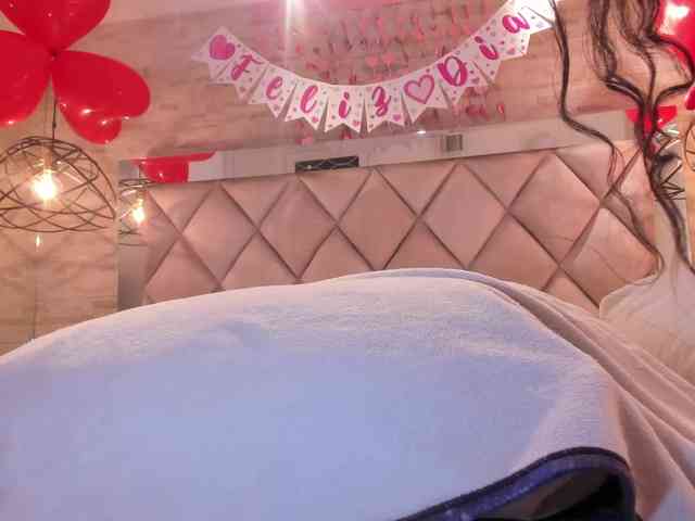 CeleneMidnight webcam