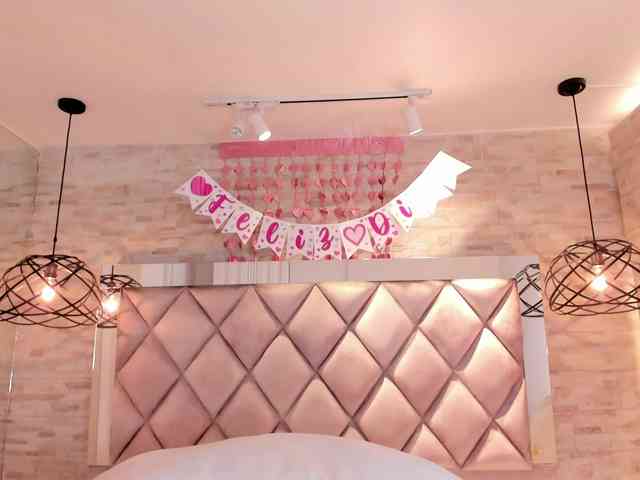 CeleneMidnight webcam