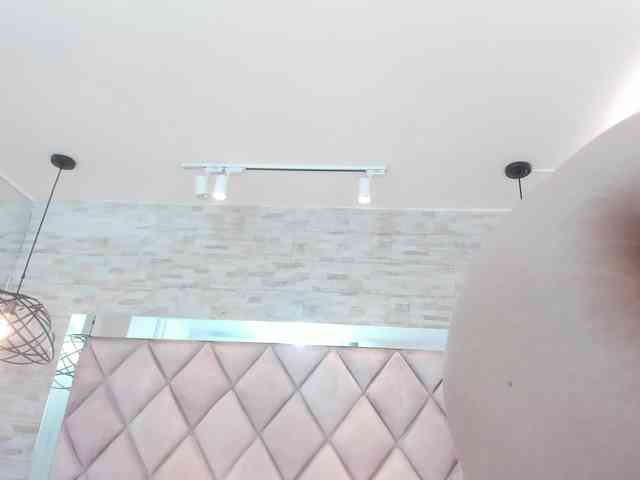 CeleneMidnight webcam