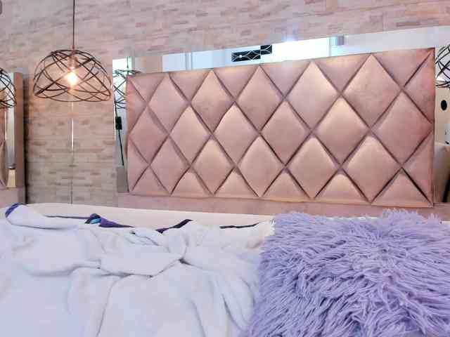 CeleneMidnight webcam