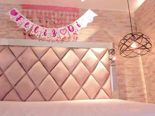 CeleneMidnight webcam