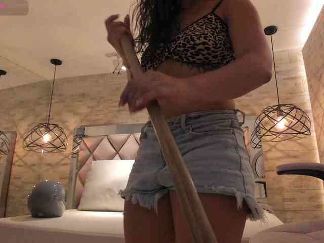 CeleneMidnight webcam