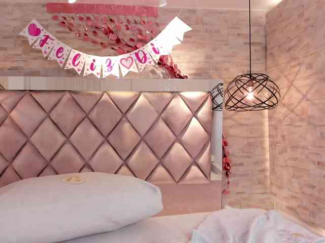 CeleneMidnight webcam