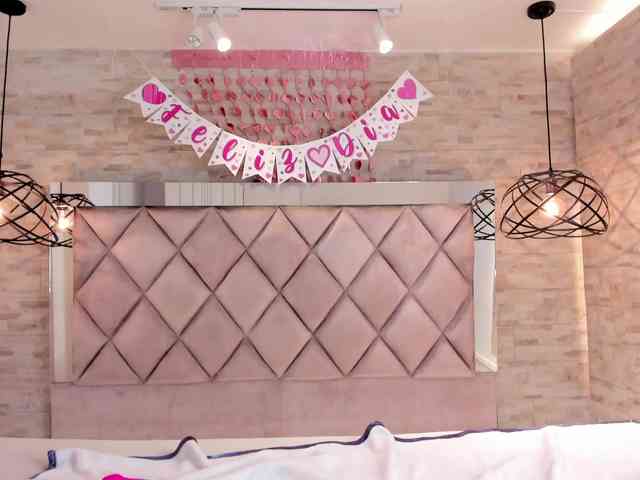 CeleneMidnight webcam