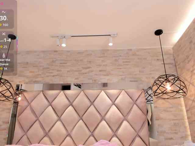 CeleneMidnight webcam