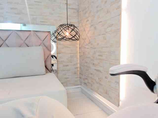 CeleneMidnight webcam