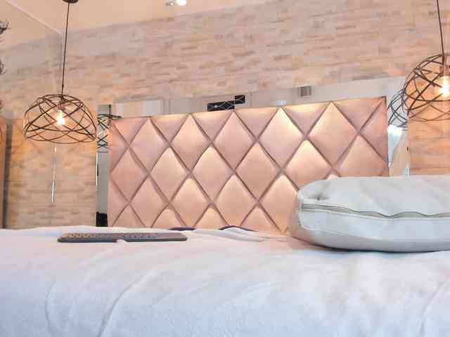 CeleneMidnight webcam