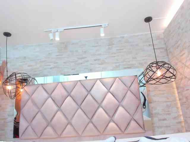 CeleneMidnight webcam