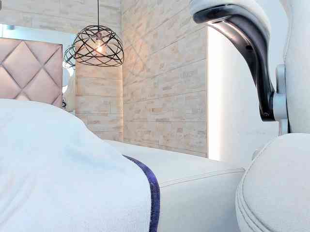 CeleneMidnight webcam