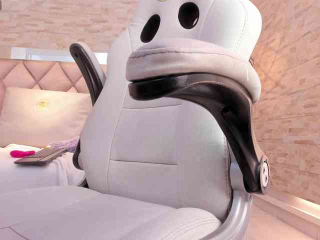 CeleneMidnight webcam