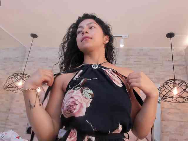 CeleneMidnight webcam