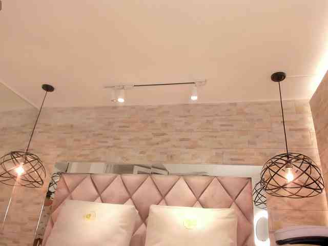 CeleneMidnight webcam