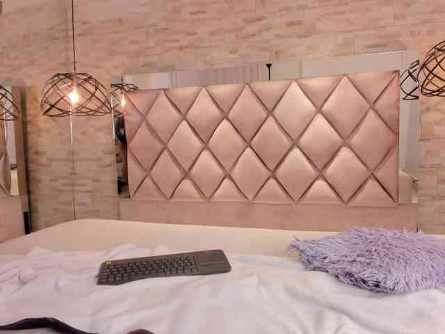 CeleneMidnight webcam