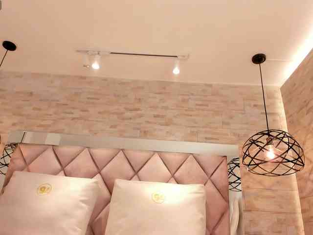 CeleneMidnight webcam