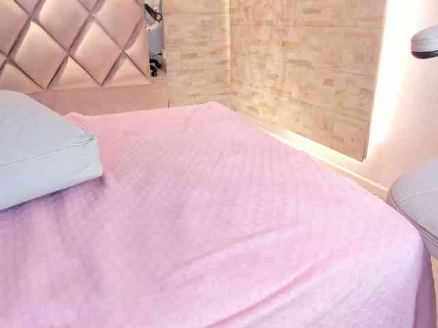 CeleneMidnight webcam