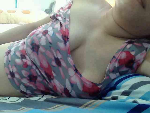 sweetinasia Live Webcam on BongaCams