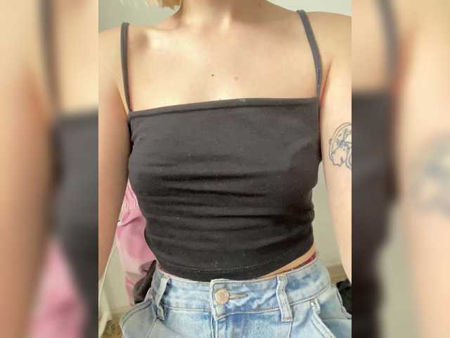 Liokira's BongaCams show and profile