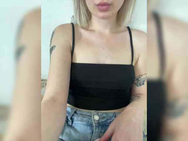 Liokira Live Webcam on BongaCams