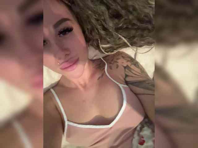 Liokira Live Webcam on BongaCams