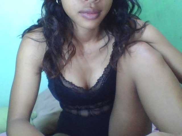 NADIAH's BongaCams show and profile