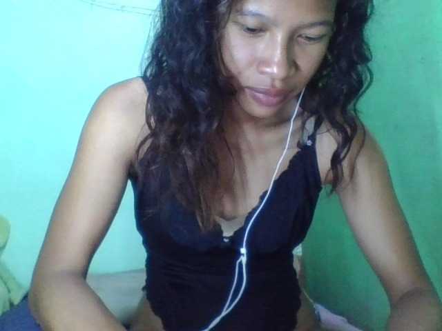 NADIAH live cam profile