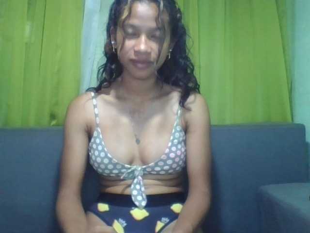 NADIAH's BongaCams show and profile