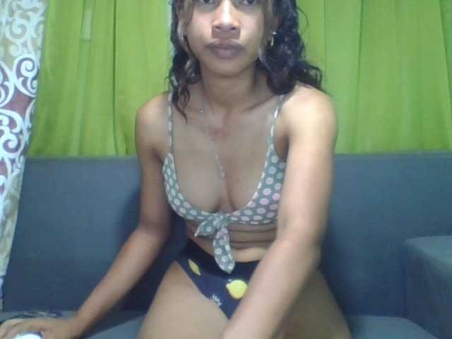 NADIAH's BongaCams show and profile
