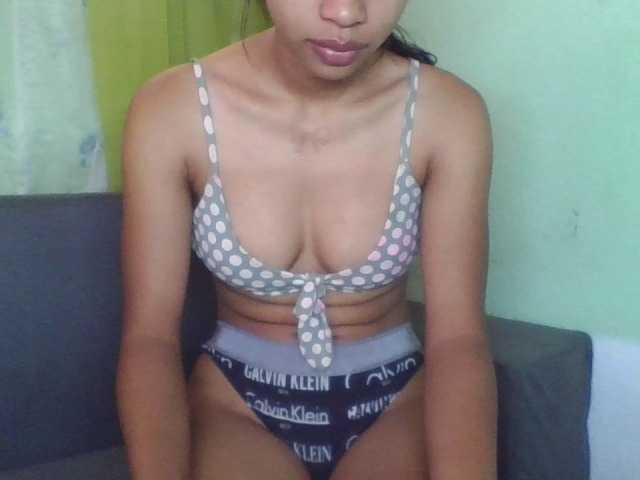 NADIAH's BongaCams show and profile