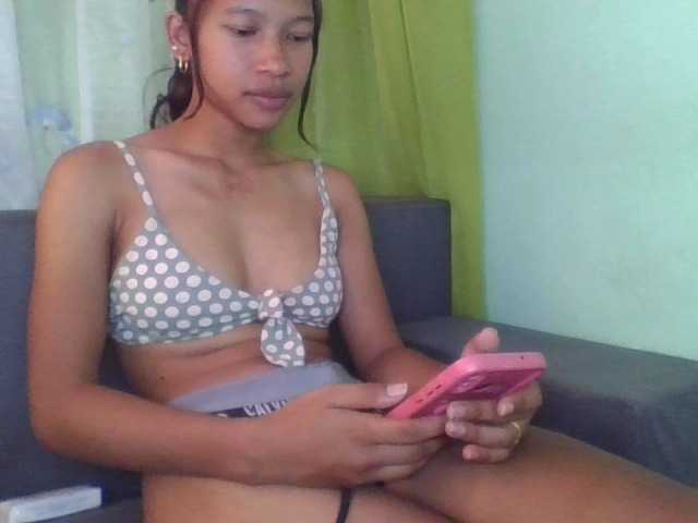 NADIAH's BongaCams show and profile