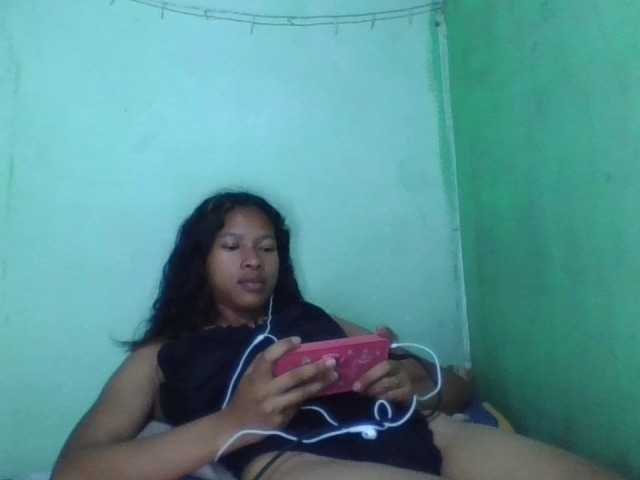 NADIAH's BongaCams show and profile