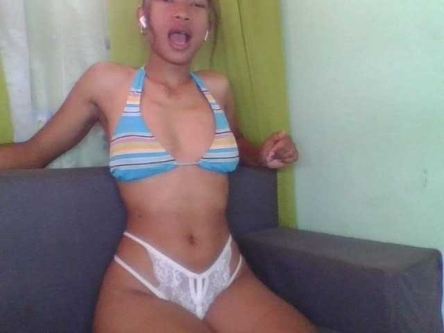 NADIAH's BongaCams show and profile