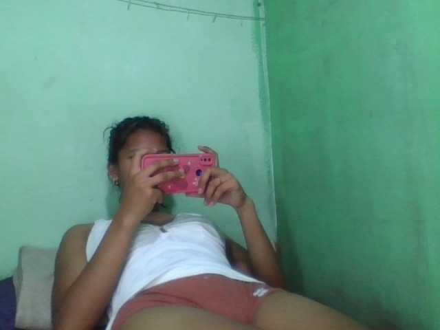 NADIAH's BongaCams show and profile