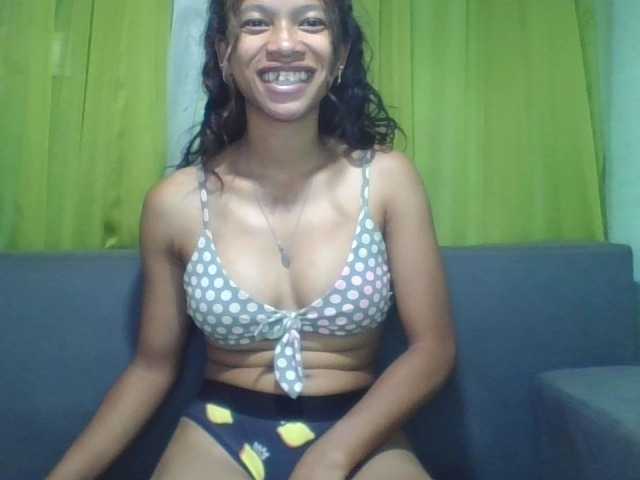 NADIAH's BongaCams show and profile