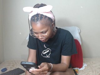 BadGirlMonaa Porn Show