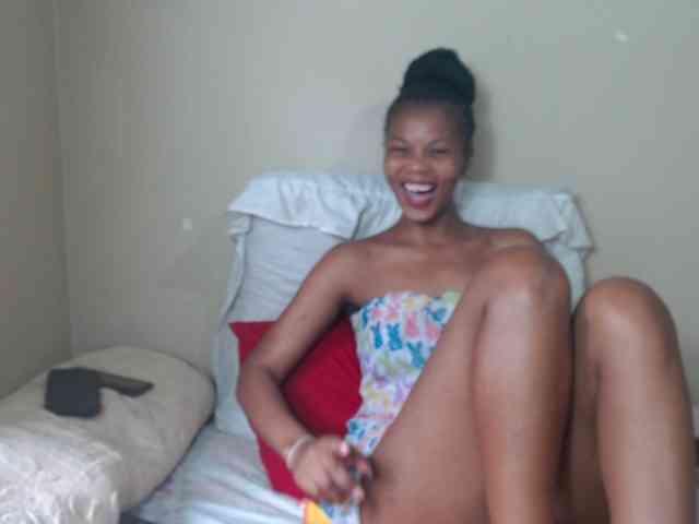 BadGirlMonaa webcam