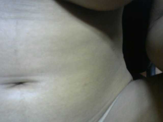 Laura1881's BongaCams show and profile