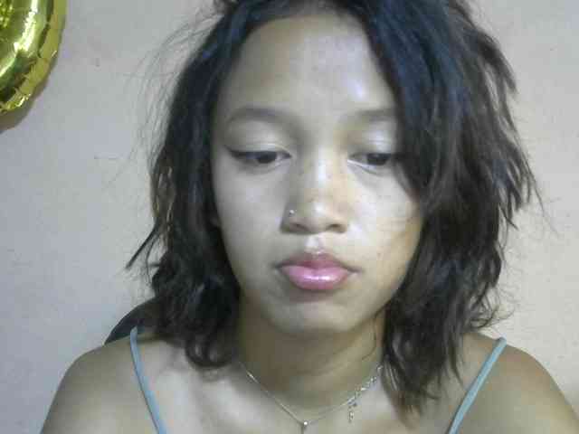 Laura1881 Live Webcam on BongaCams