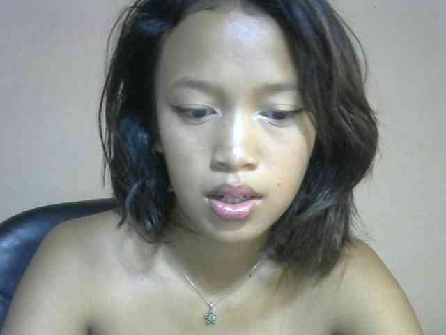 Laura1881 webcam